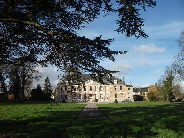 Chateau De Yaucourt Bussus Hotel Exterior foto