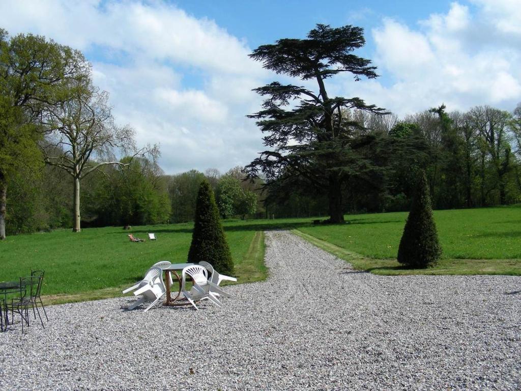 Chateau De Yaucourt Bussus Hotel Habitación foto